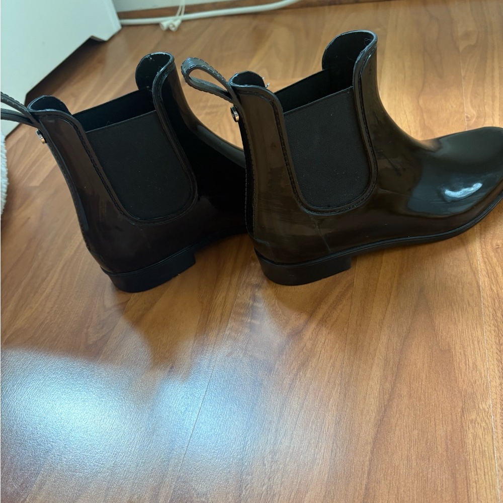 Black Chelsea Rain Boots